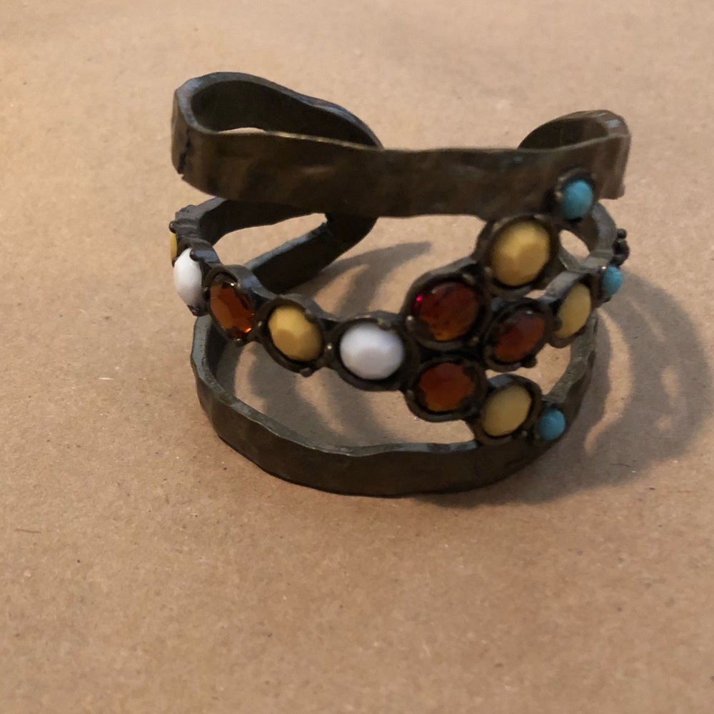 Peace sign with gems bracelet